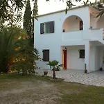 Alexander Apartments
